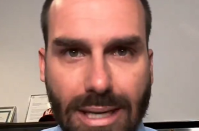 1-O-governador-de-Mato-Grosso-Mauro-Mendes-Uniao-e-Eduardo-Bolsonaro-PL-SP-trocaram-farpas-nas-redes-sociais-desde-a-ultima-sexta-7