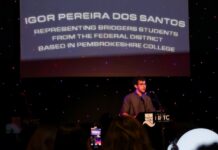 Estudantes do DF celebram formatura do Pontes para o Mundo no País de Gales