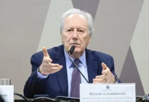 Lewandowski defende revisão da Lei do Impeachment e fala em “abrangência”