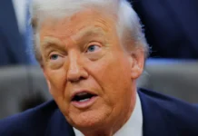 Professor aponta fatores que influenciaram Trump a mudar relação com Brasil