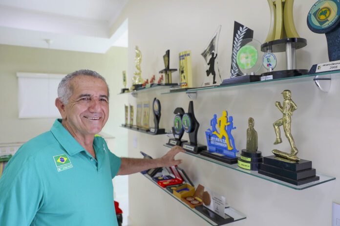 Dentro 1, Francisco Xavier