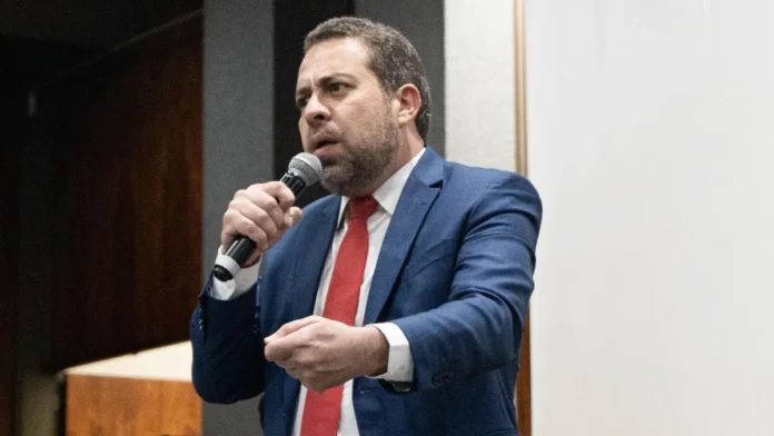 O-ministro-Guilherme-Boulos-e1769004010560