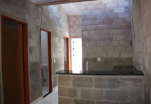 Família na Estrutural recebe casa completamente reformada por meio do programa Melhorias Habitacionais