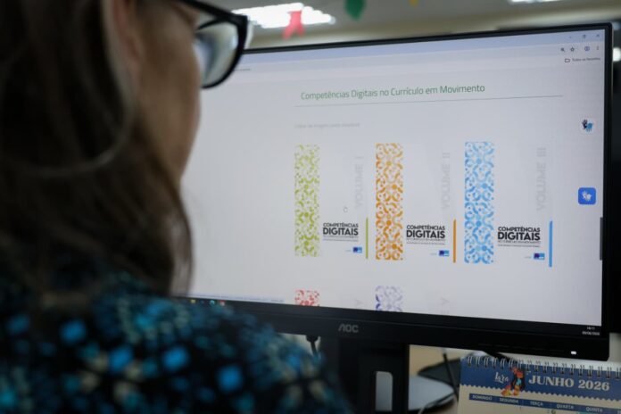 Competências Digitais no Currículo em Movimento - foto felipe de noronha (1)