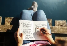 A história que você conta sobre si afeta o seu bem-estar, diz estudo