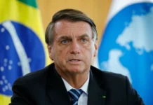 Defesa diz que uma arma de Bolsonaro foi presente e está em empresa do RS
