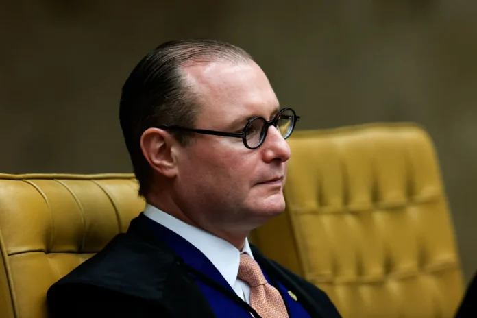 ministro-cristiano-zanin-plenario-stf_26acc3 (1)