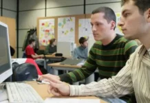 As cinco áreas em que universitários brasileiros mais se destacam antes de se formar