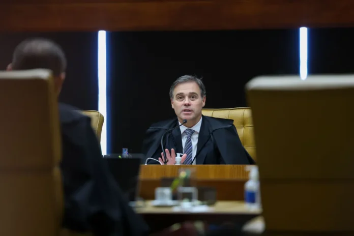ministro-andre-mendonca-plenario-stf