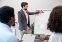 Você foi promovido a gestor. E agora? 5 erros comuns de quem assume a liderança pela primeira vez