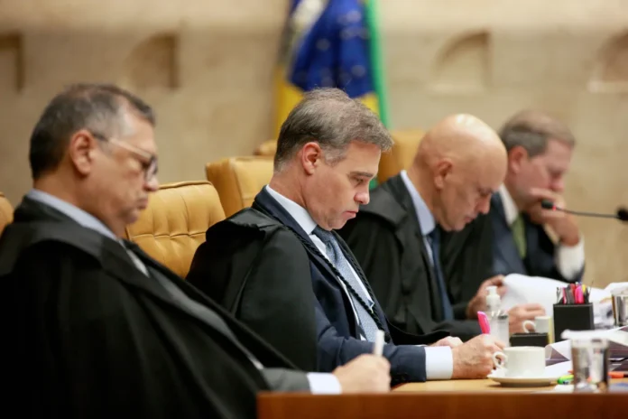 ministro-andre-mendonca-plenario-stf-1