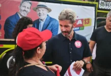 Leandro Grass promete investimentos na saúde e em projetos sociais no Varjão