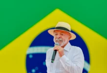 Dois dias após reeleição, Lula completa 81 anos nesta terça-feira (27)